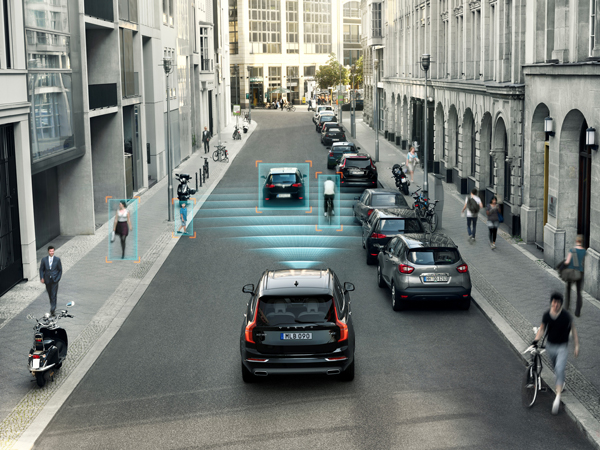 150051 The all new Volvo XC90 City Safety