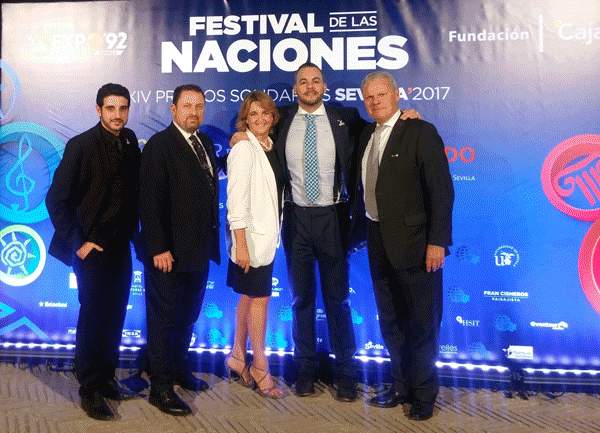 foto embajador consul ikea gala premios solidarios 25 octubre 2017