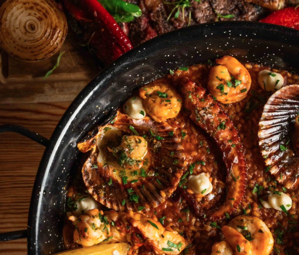 Paella Fiesta p&aring; Boqueria: En spansk matfest i hj&auml;rtat av Stockholm