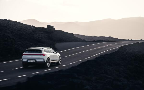 Polestar: lanza el Polestar 4 SUV - mayor versatilidad, prestaciones sin concesiones
