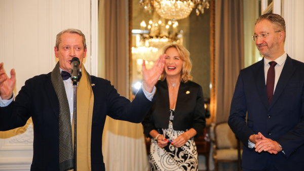 Ta del av bilderna fr&aring;n julgalan i Madrid